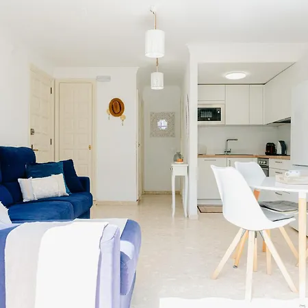 1bdr Sunny Terrace 圣米格尔德阿沃纳