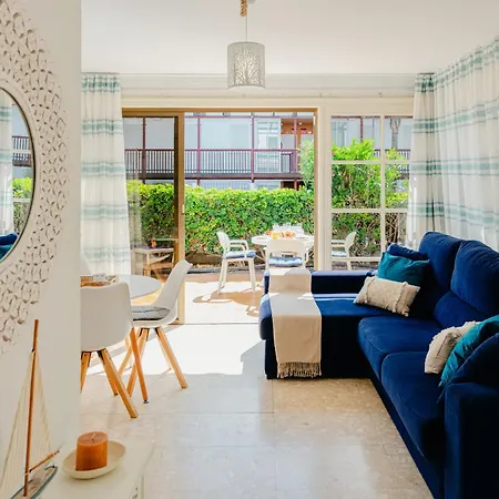 1bdr Sunny Terrace 圣米格尔德阿沃纳